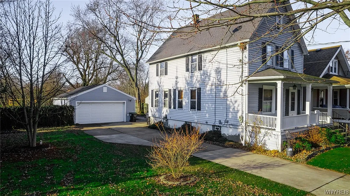 230 Kohler St photo 1