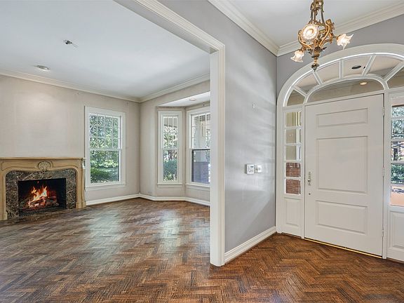 3rd image of 5548 Falls Rd