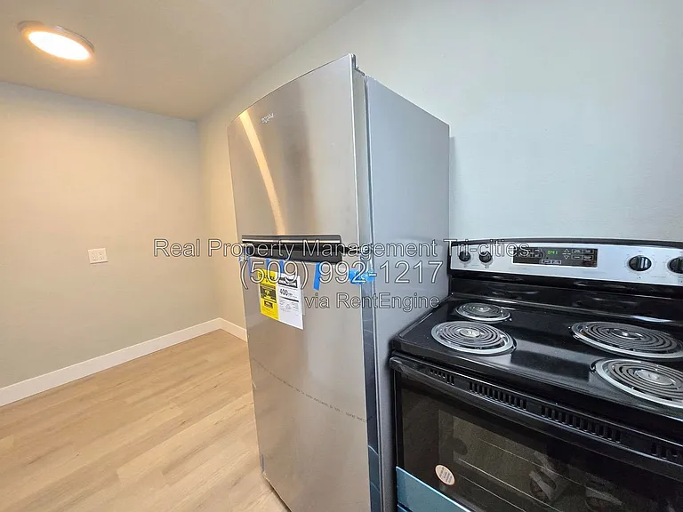 1311 W Shoshone St #A — Photo 8
