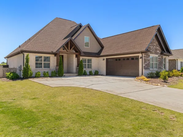 16776 Colton Ln, Athens, AL 35613