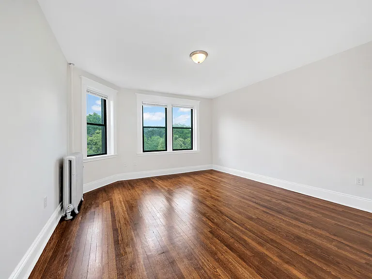 11 Park Dr #22 — Photo 23