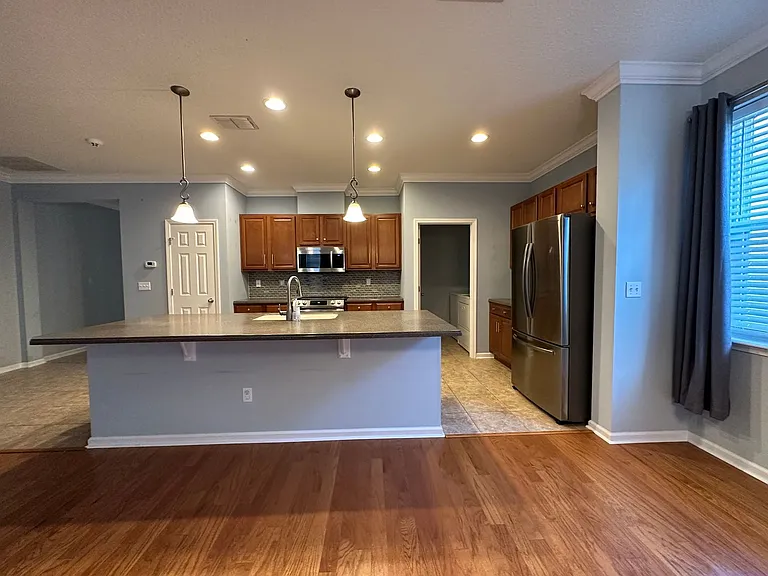 12173 Hatherden Ct — Photo 6