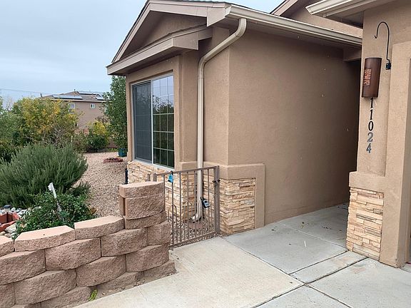 5th image of 11024 Gladiolas Pl NW