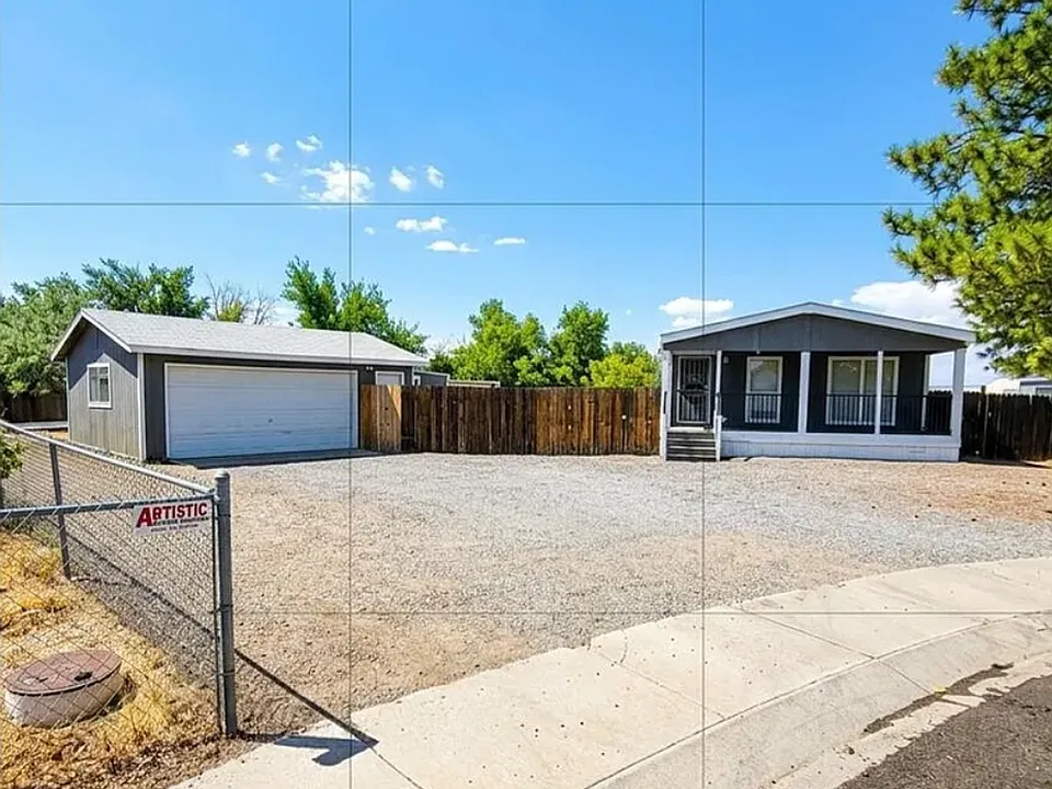 216 Garnet Cir