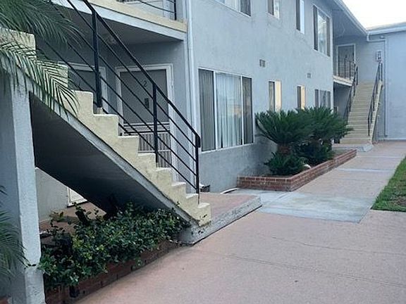 5th image of 3626 Keystone Ave APT 6