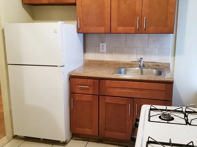 2376 Ryer Ave #B1 — Photo 9