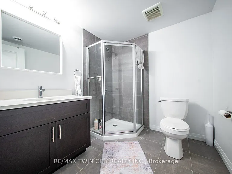 720 Grey St #46 — Photo 18