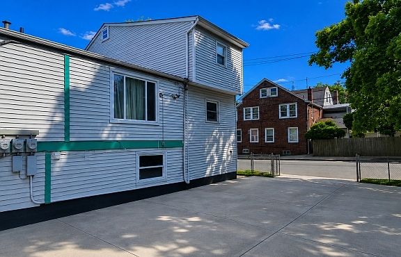 4th image of 237-239 Smith St