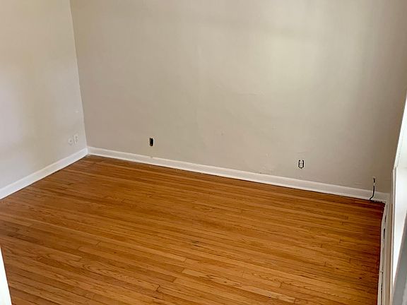 3rd image of 2324 W Dickens Ave #1