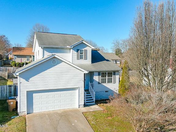 4th image of 4219 Peacock Ln
