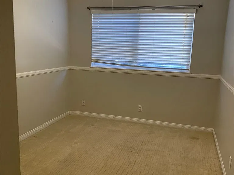 3882 Greenwood St — Photo 14