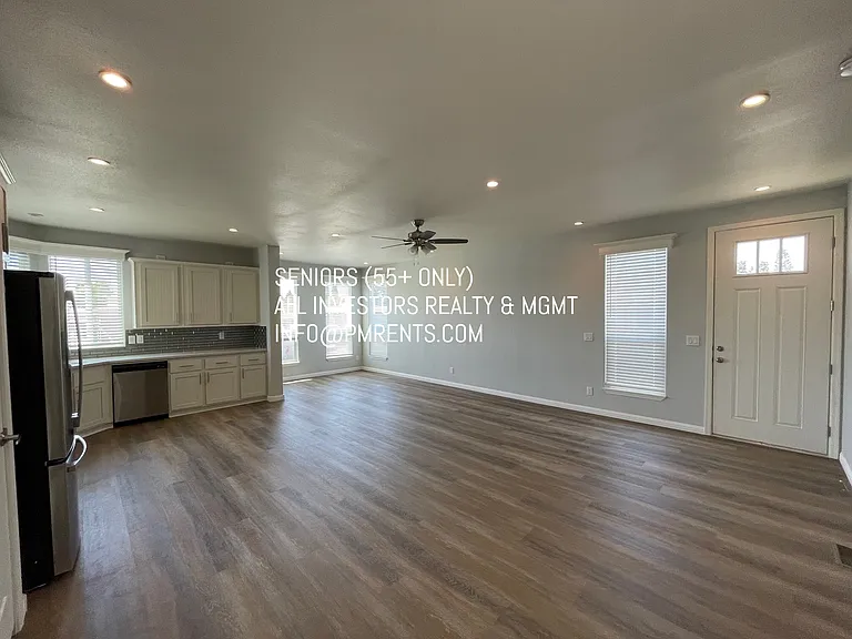 141 Douglas Dr #75 — Photo 5
