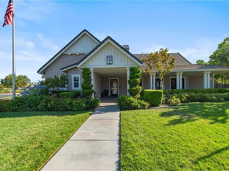 7271 Enclave Dr — Photo 28
