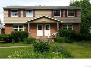 6693 Hamilton Dr, Derby, NY 14047