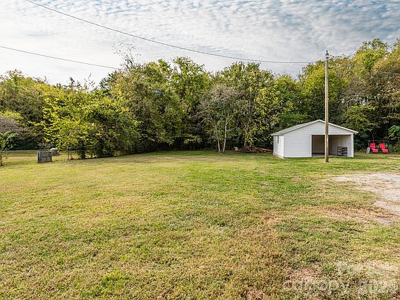 2nd image of 4305 Weddington Rd