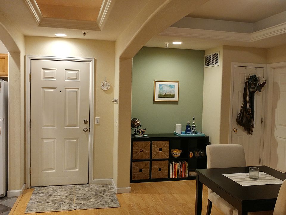 1st image of 1415 N Washington St APT 205