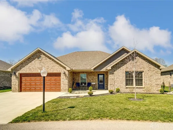 843 W Bentley Cir, Troy, OH 45373