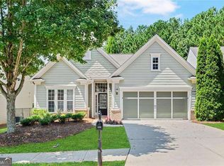 6452 Autumn Crest Ln, Hoschton, GA