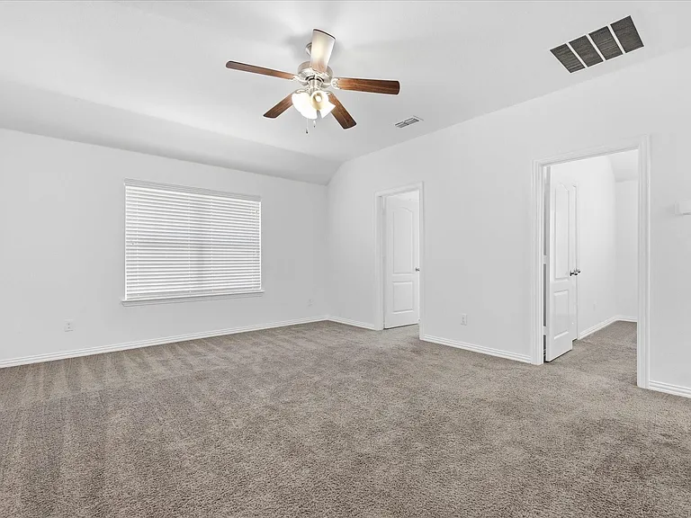 808 Bird Creek Dr — Photo 33