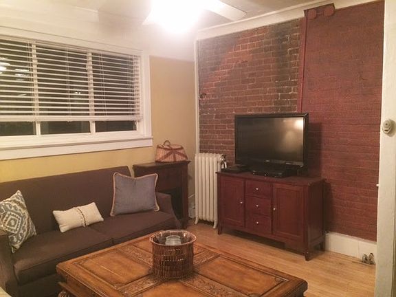 4th image of 123 S Pennsylvania St #10678208