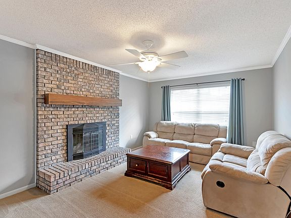 5th image of 107 Marquette Pl