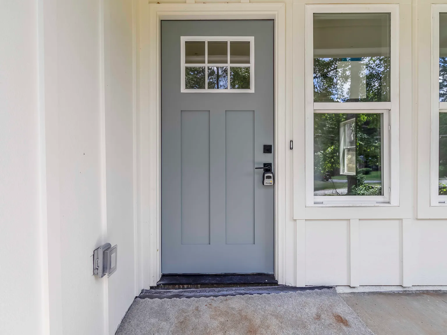 4 bed, 3.5 bath, 3300 sqft, $2,995 — Photo 4