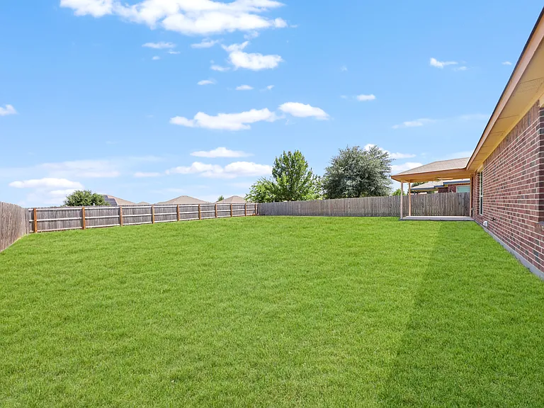 2103 Jefferson Ct S — Photo 24
