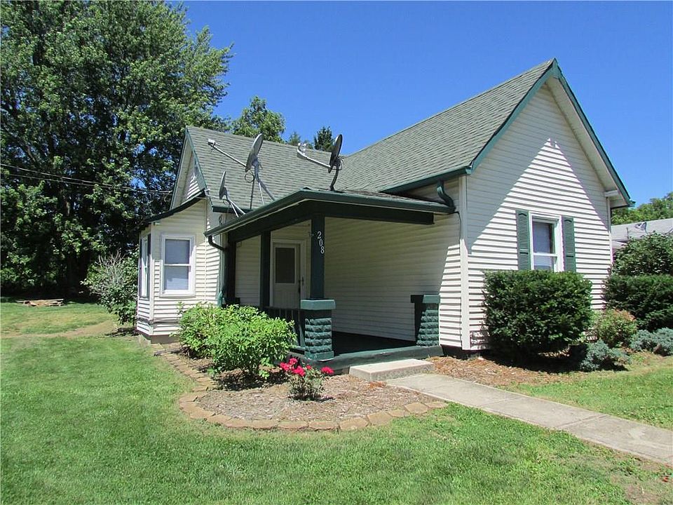 1st image of 208 N Main St