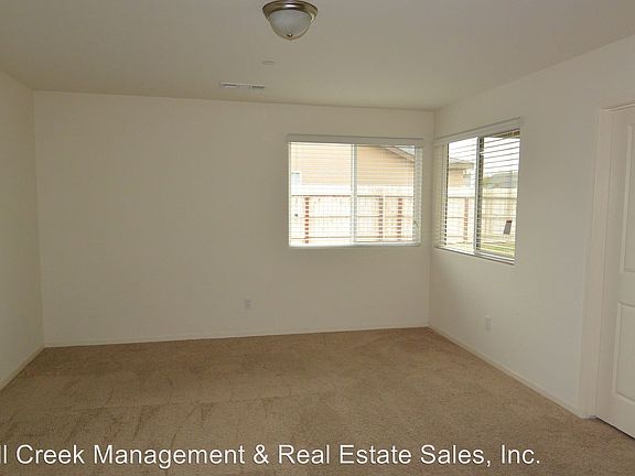 4th image of 2150 E Sweet Ave