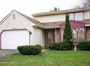 1353 Maroon Dr, Elgin, IL 60120