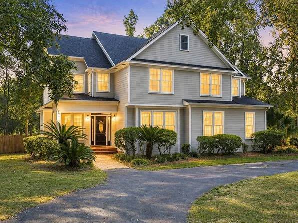 745 Lake Laurie Dr, Valdosta, GA 31605