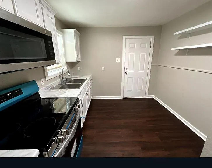 4126 Sayers St — Photo 10