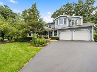 33254 N Cove Rd, Grayslake, IL 60030