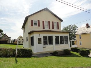 200 East St, Derry, PA 15627