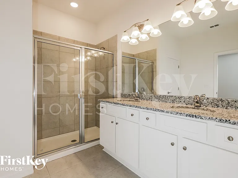 585 Crown Rose Dr — Photo 9