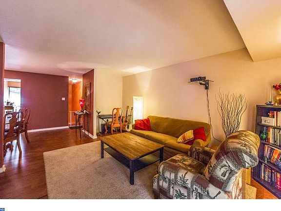 4th image of 407 Shawmont Ave APT C