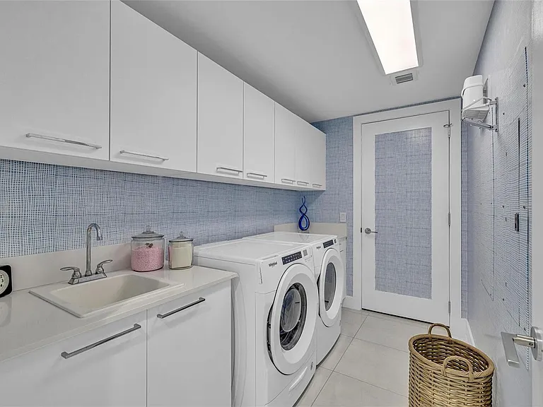 100 E Las Olas Blvd #1701 — Photo 30