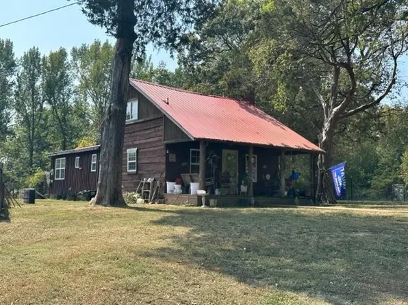 951 Airways Blvd, Savannah, TN 38372