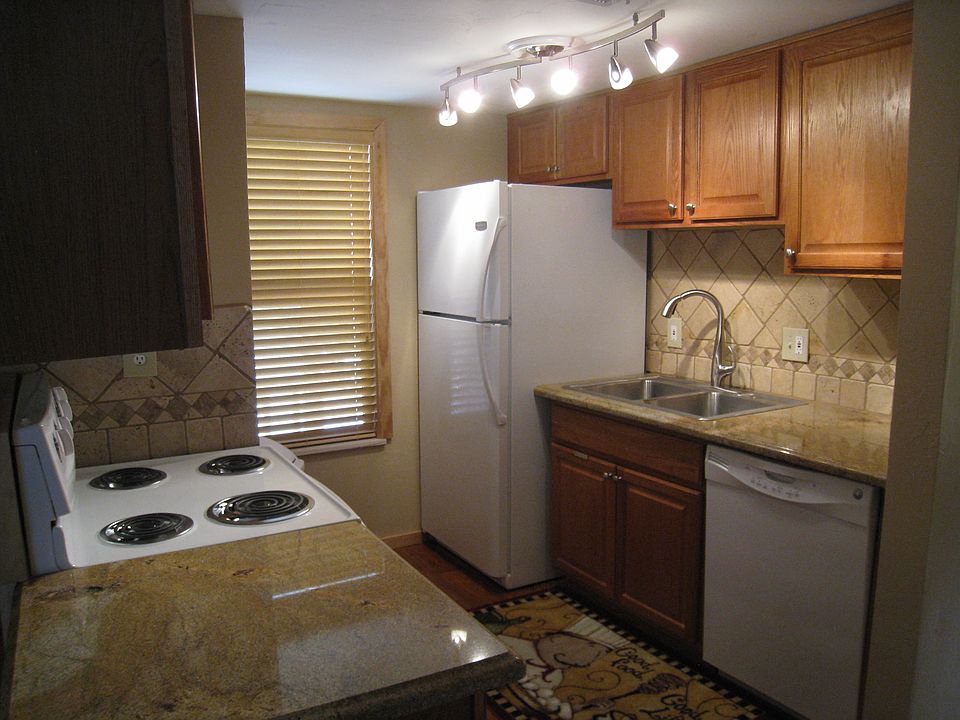 2nd image of 1901 Clear Creek Dr #C