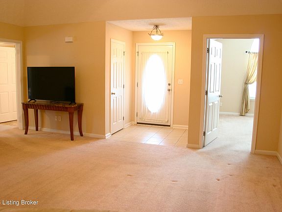 4th image of 112 Bronze Wood Way
