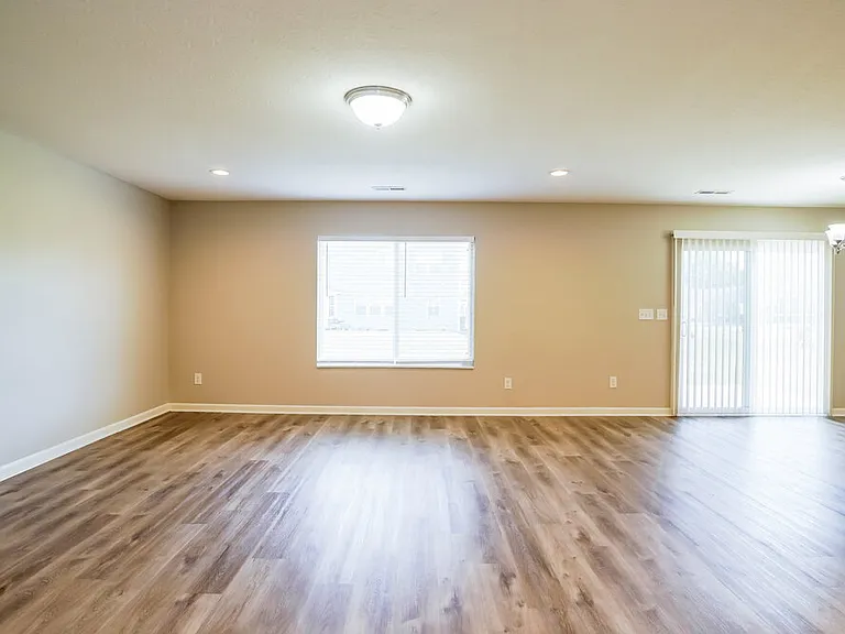 7500 Willow Leaf Dr — Photo 12