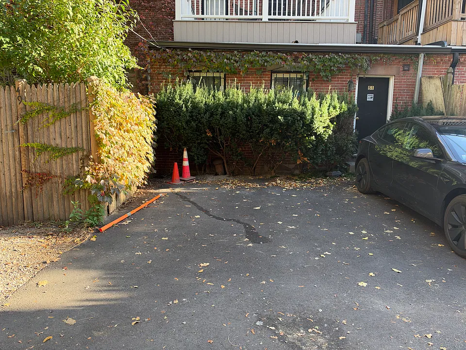 51 E Springfield St #PKG