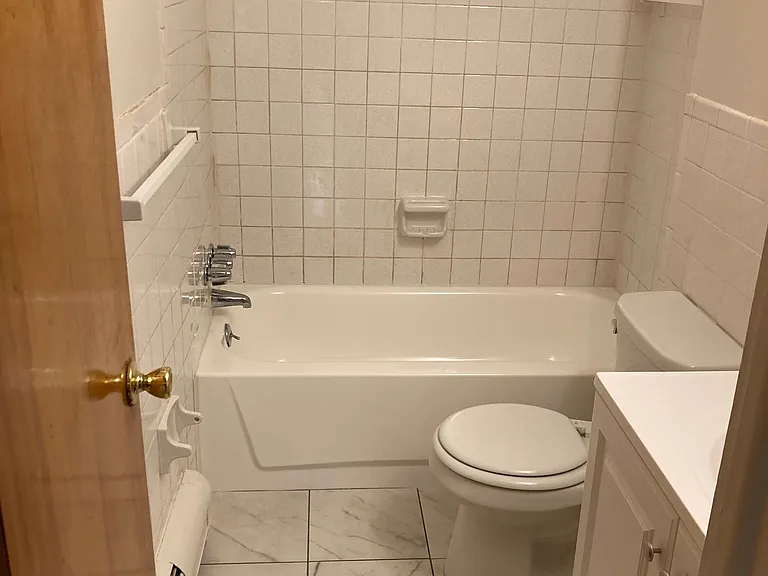 1821 Lee Rd #304 — Photo 28
