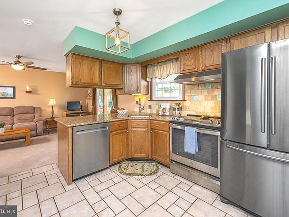 5th image of 103 Olde Pilgrim Rd