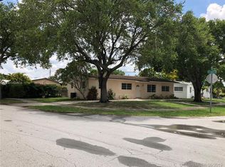 10300 SW 42nd St, Miami, FL 33165