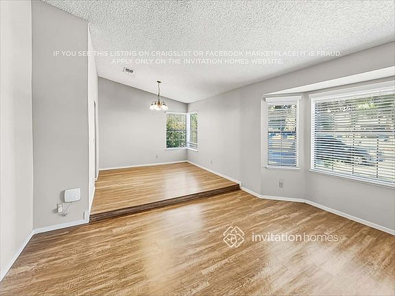 4th image of 4920 Evergreen Glen Dr