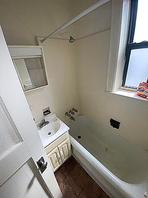 2nd image of 179 Gelston Ave #C18