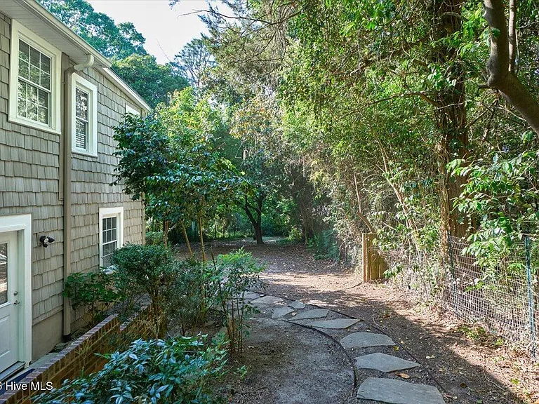 430 N Ridge St — Photo 68