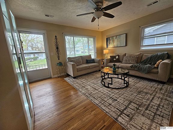 4th image of 5110 N 49th St