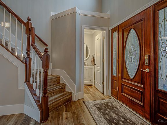 3rd image of 713 Heritage Dr